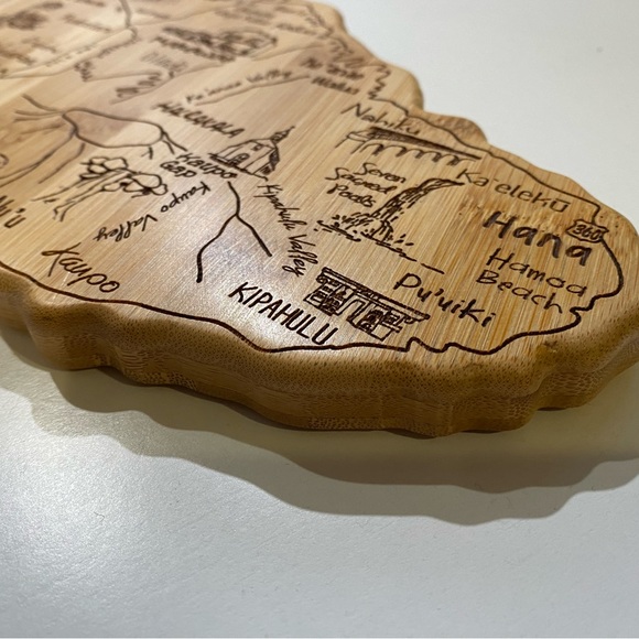 Beautiful Maui Cheeseboard/Serving Board - Picture 11 of 14